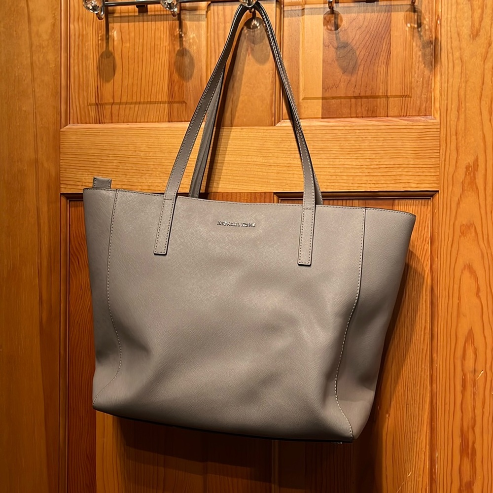Grey Michael Kor  tote bag